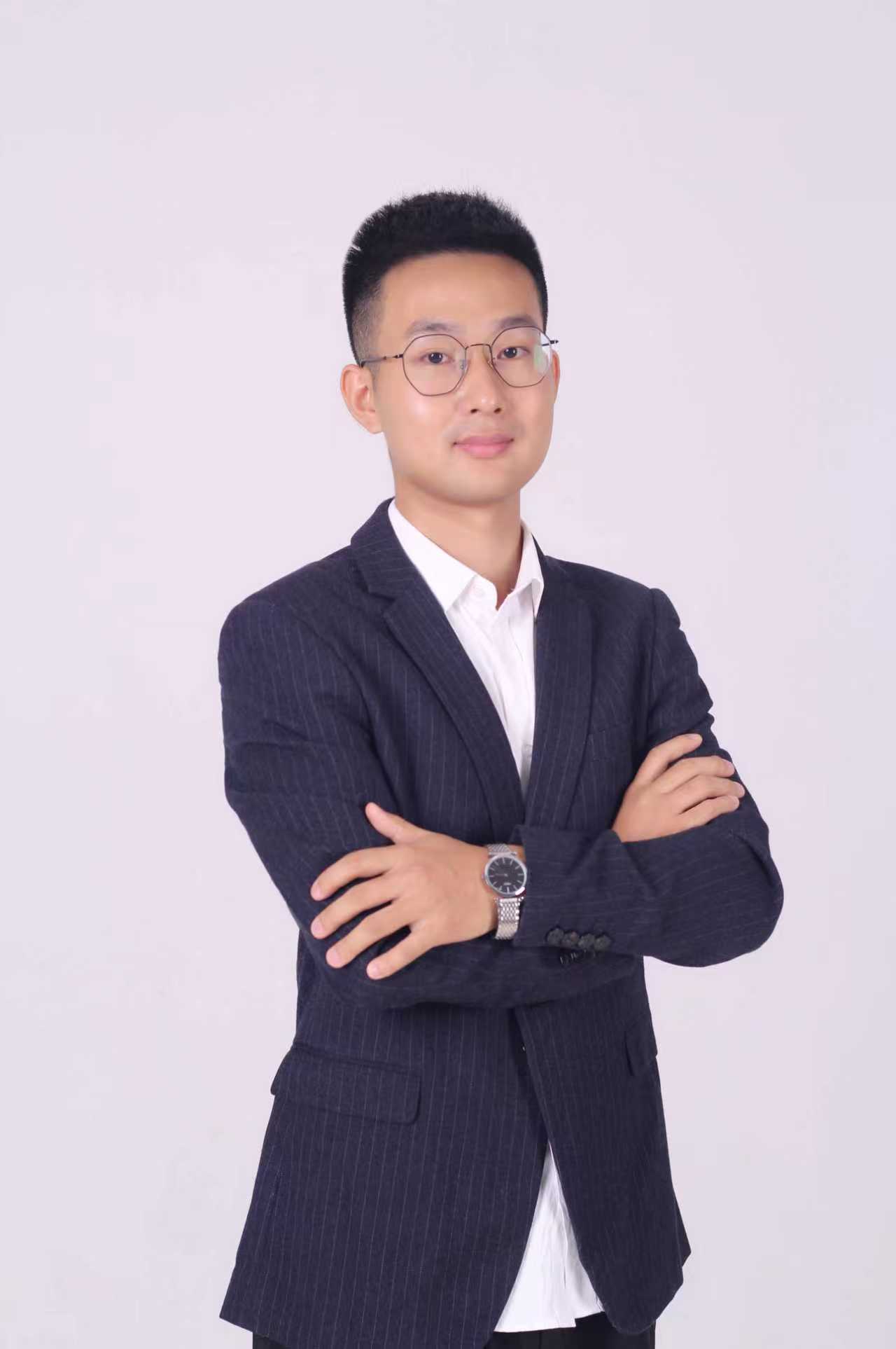王磊